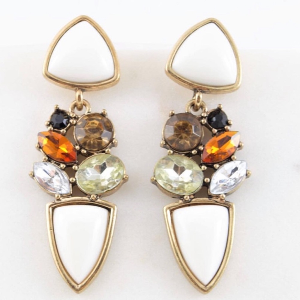 White Fashion Earrings - Picture 2 of 8